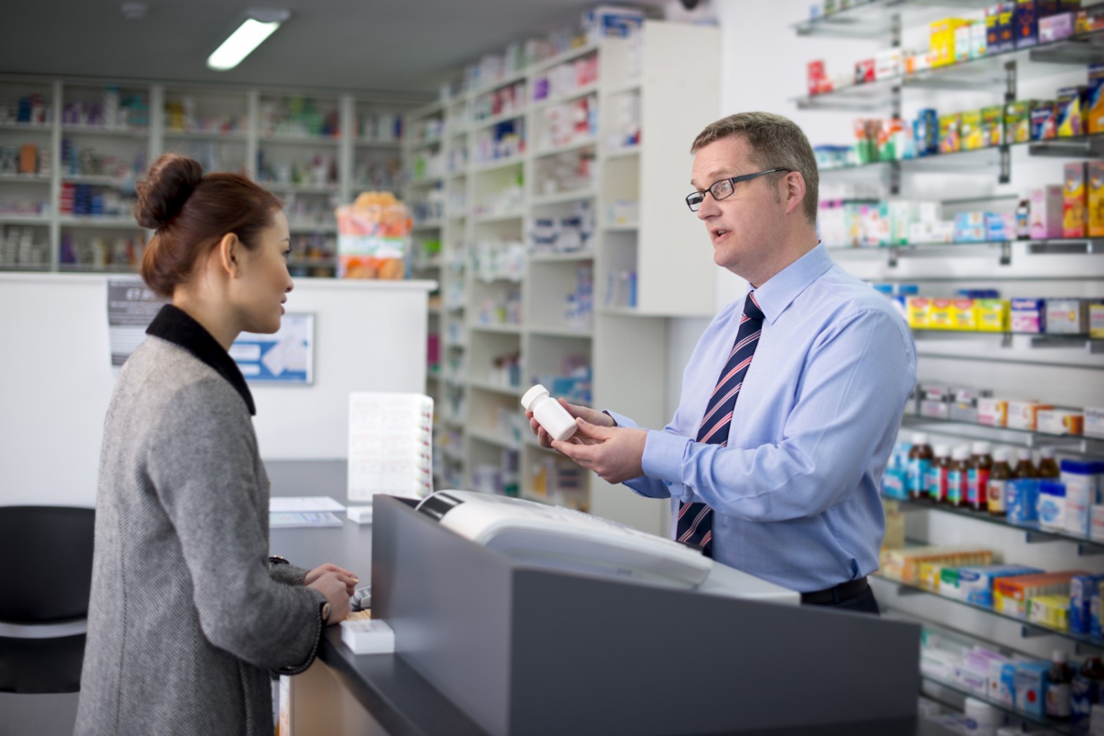 GPhC: pharmacies must improve OTC medicines advice