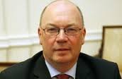 Cameron appoints Alistair Burt to pharmacy brief
